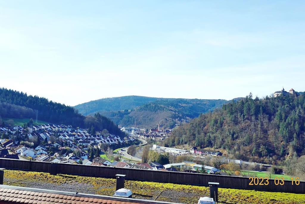 Apartment With Panoramic Views In The Black Forest Gernsbach Eksteriør billede